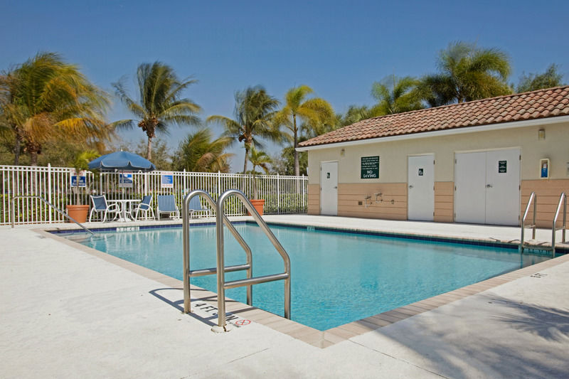 Hotel Extended America - - Commerce Boca Ratón